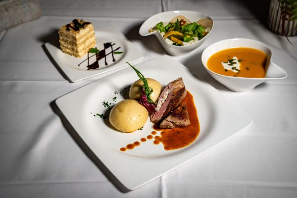 Taverna autor Sasa Selihar 1